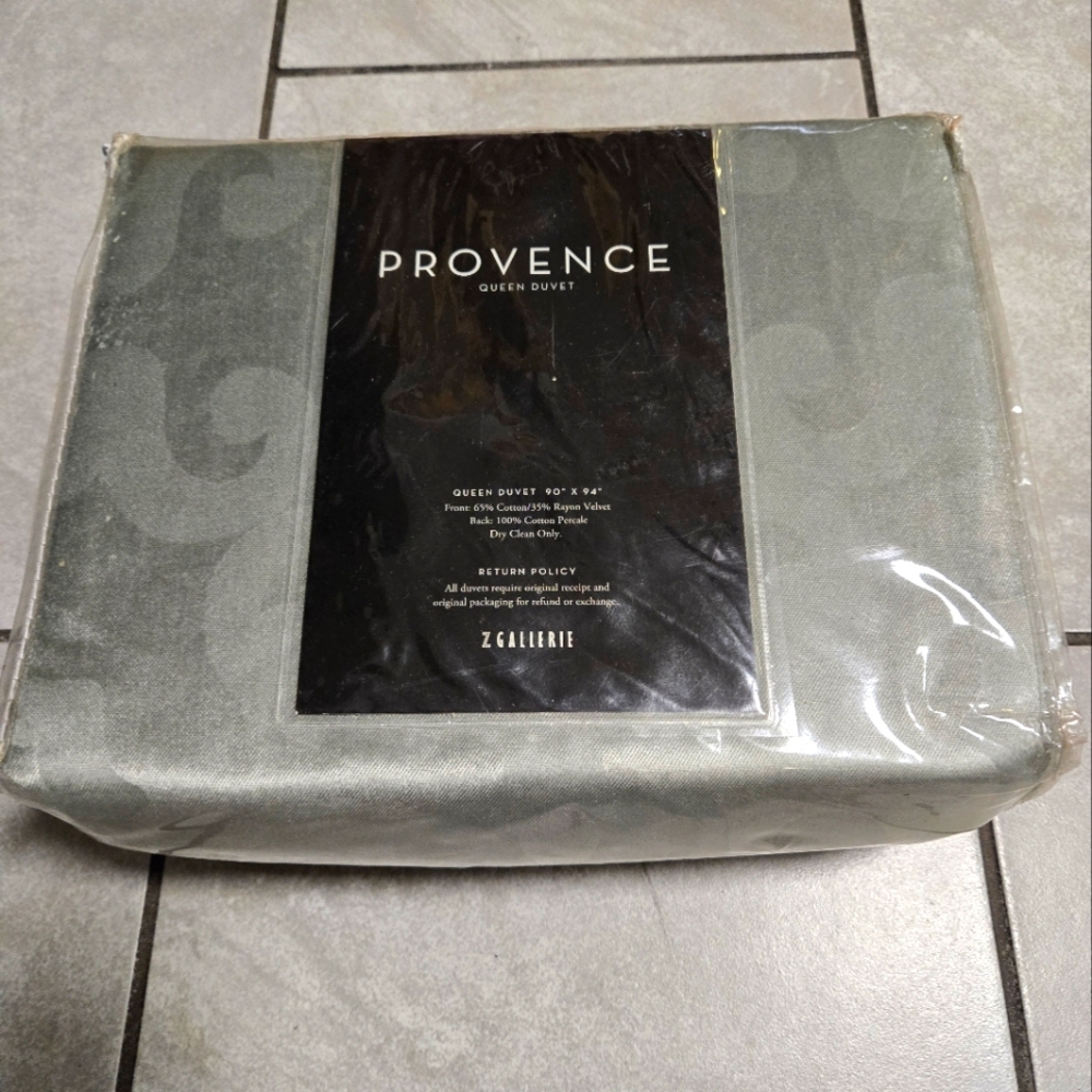 NWT Z Gallerie Providence Queen Duvet, Eucalyptus, Jacquard Pattern